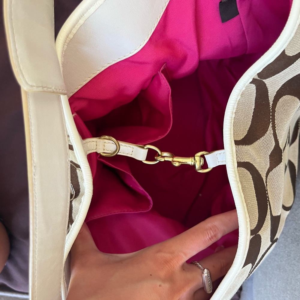 Coach Purse - Picture 6 of 9
